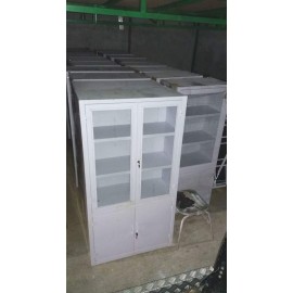 Lemari Obat 2 Pintu Besi